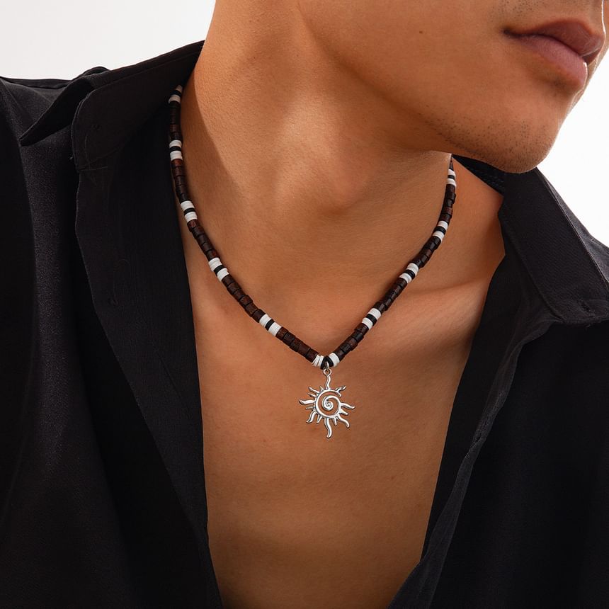 Gretlyn - Zonnehanger met kralenketting
