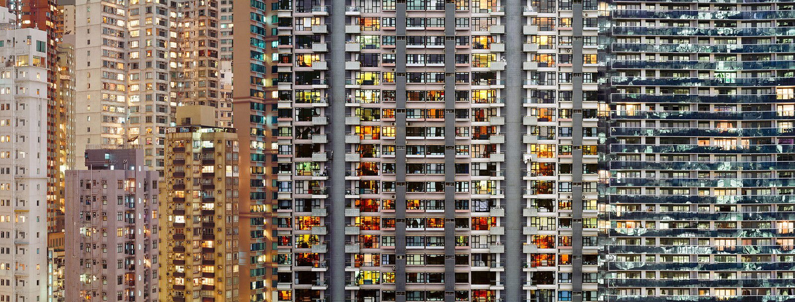 Megacity lll by H.G. Esch - Limited Edition. Edition of: 150. Signed.