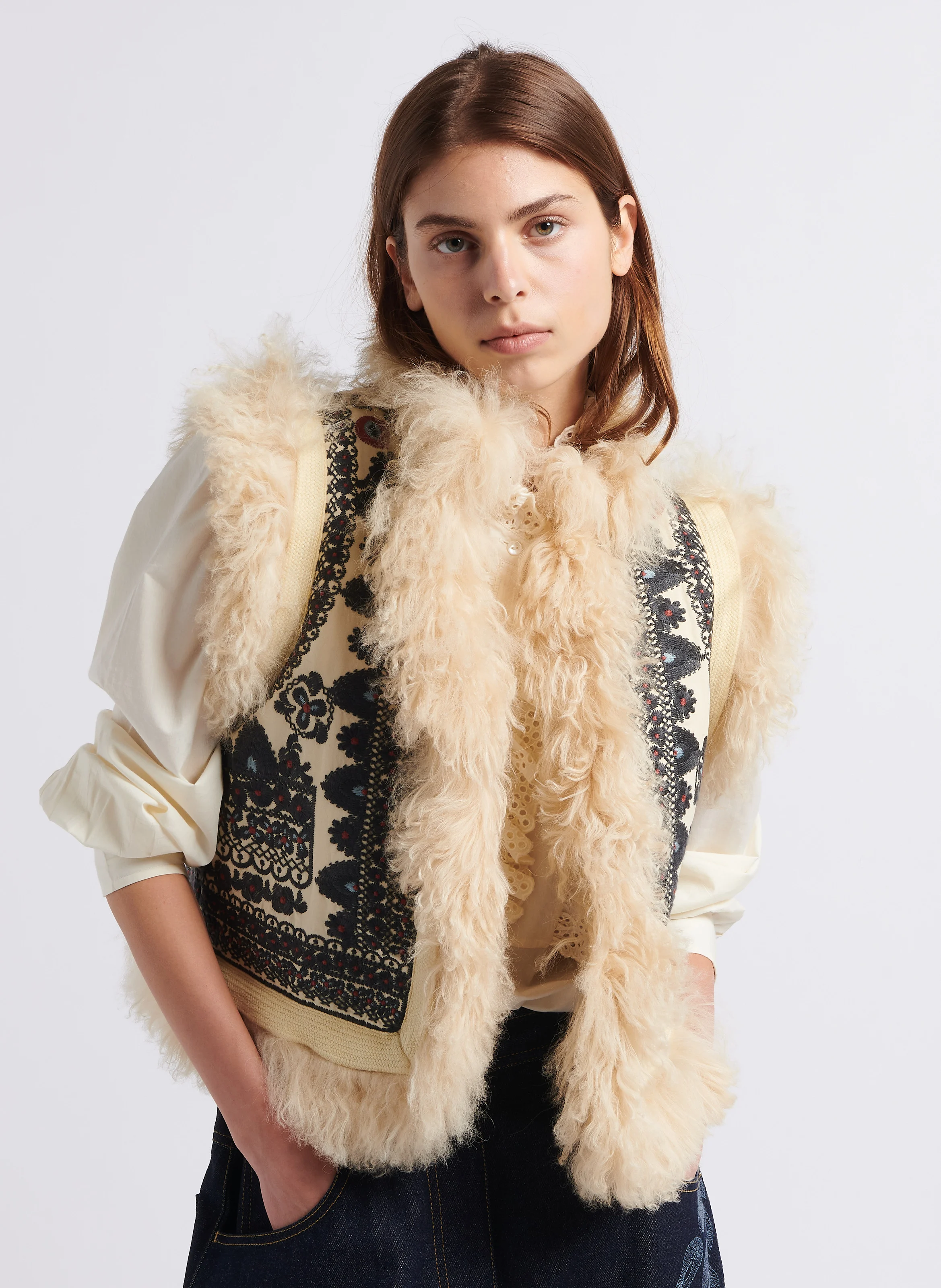 SANDOR - Gilet fourré col rond brodé en coton | Beige