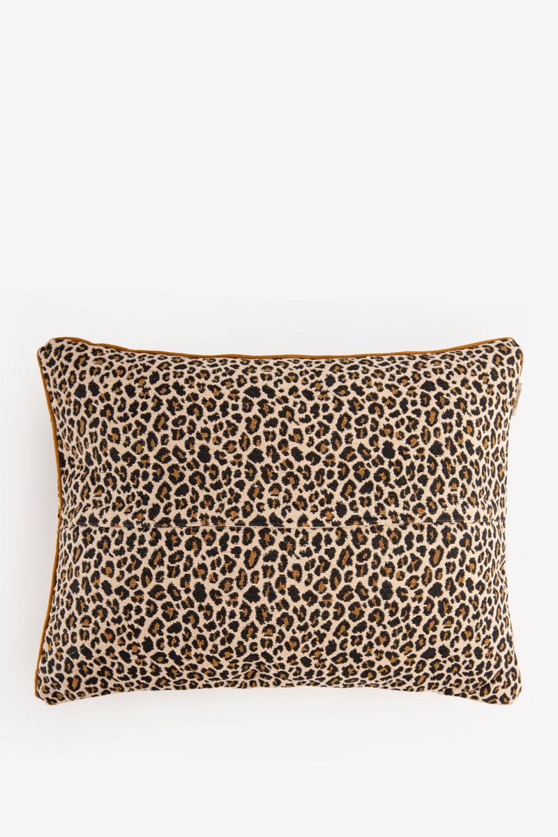 Sissy-Boy Bruin jacquard kussen met leopard print