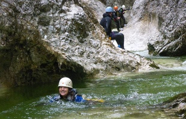 Canyoning Tour & Canyoning Gutschein in Puchberg als Erlebnis | MYDAYS