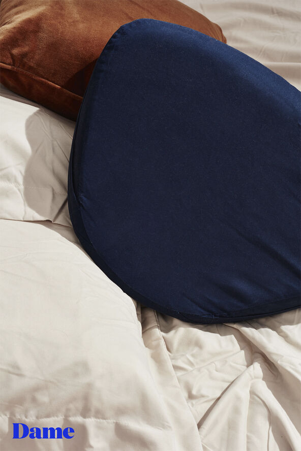 Dame Products DAME - PILLO SEX PILLOW INDIGO Indigo