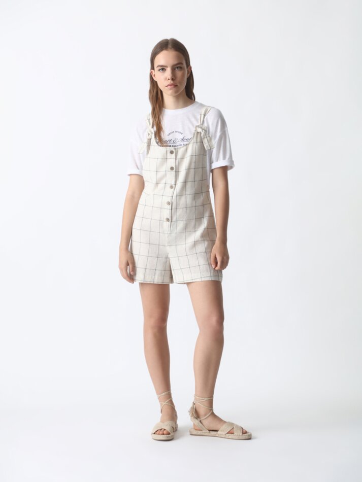 Jardineira jeans leve - Cru/azul