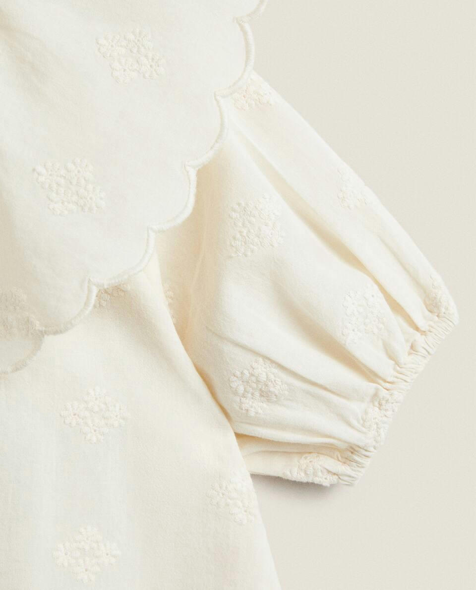VESTIDO BORDADO