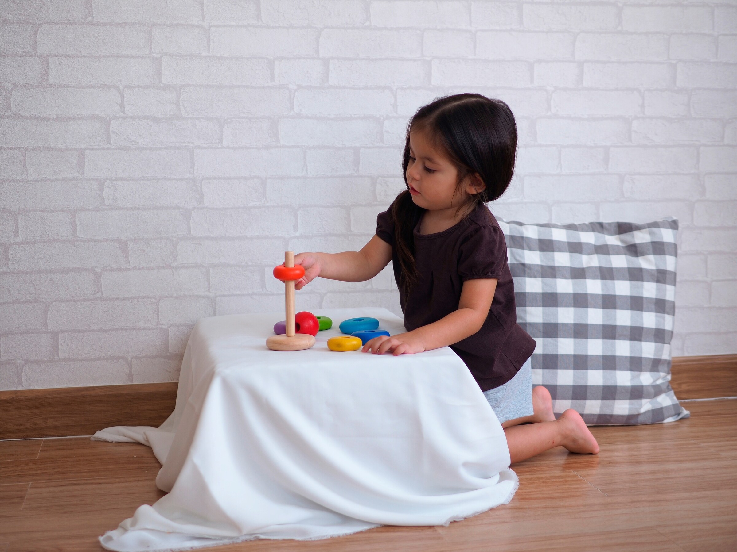PlanToys Stapelringturm bunt