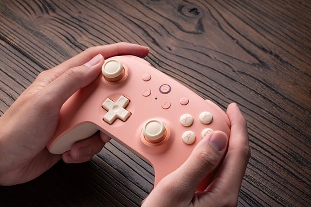 8BitDo Ultimate 2C Wireless Pad Peach
