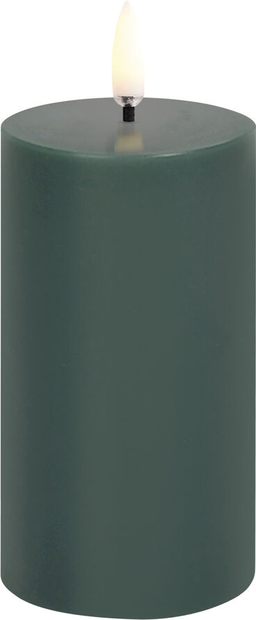 Uyuni LED pillar candle, Pine green. Smooth, 5,8x10,1 cm Pine green