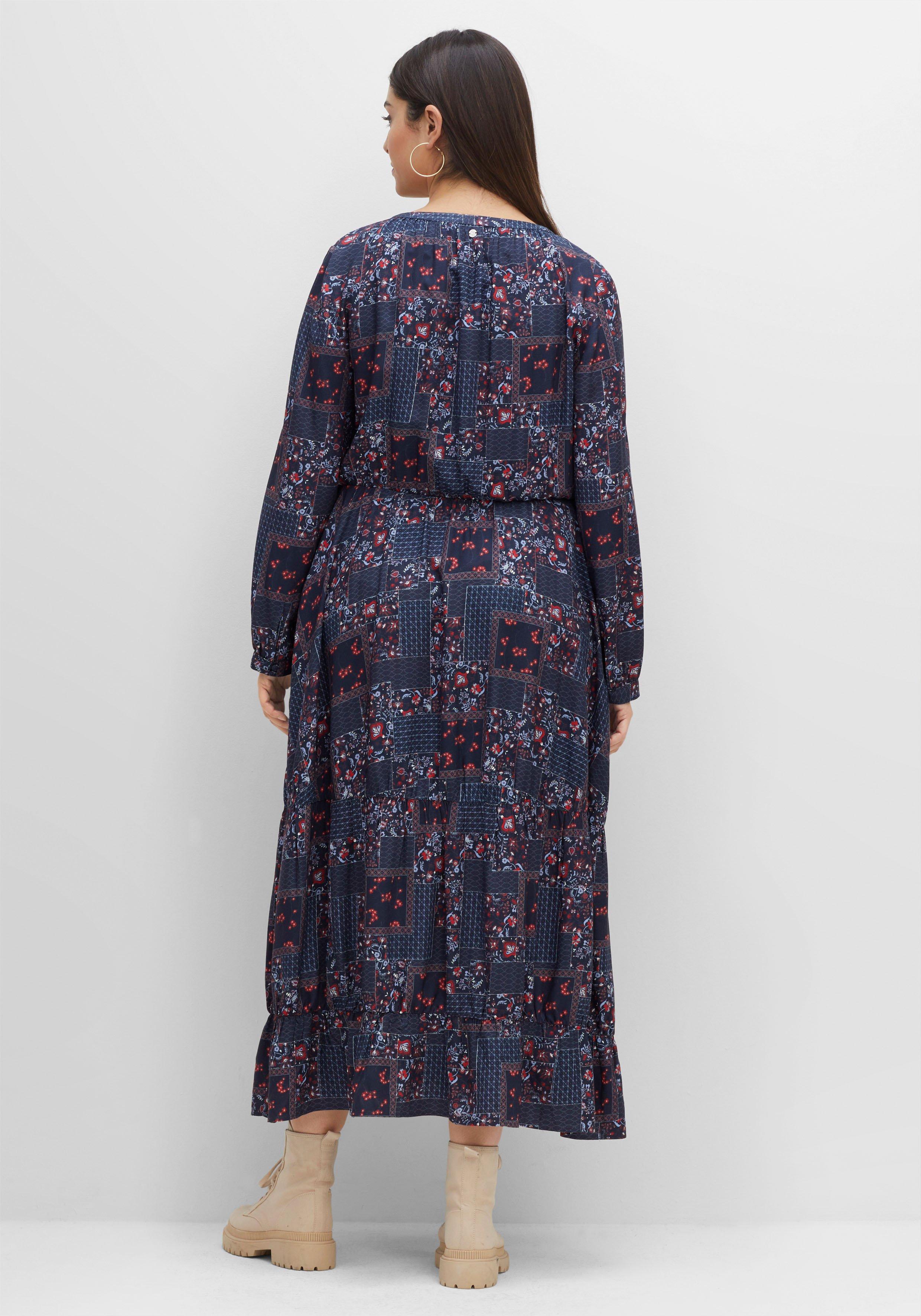 Maxikleid mit Alloverprint und weitem Rock