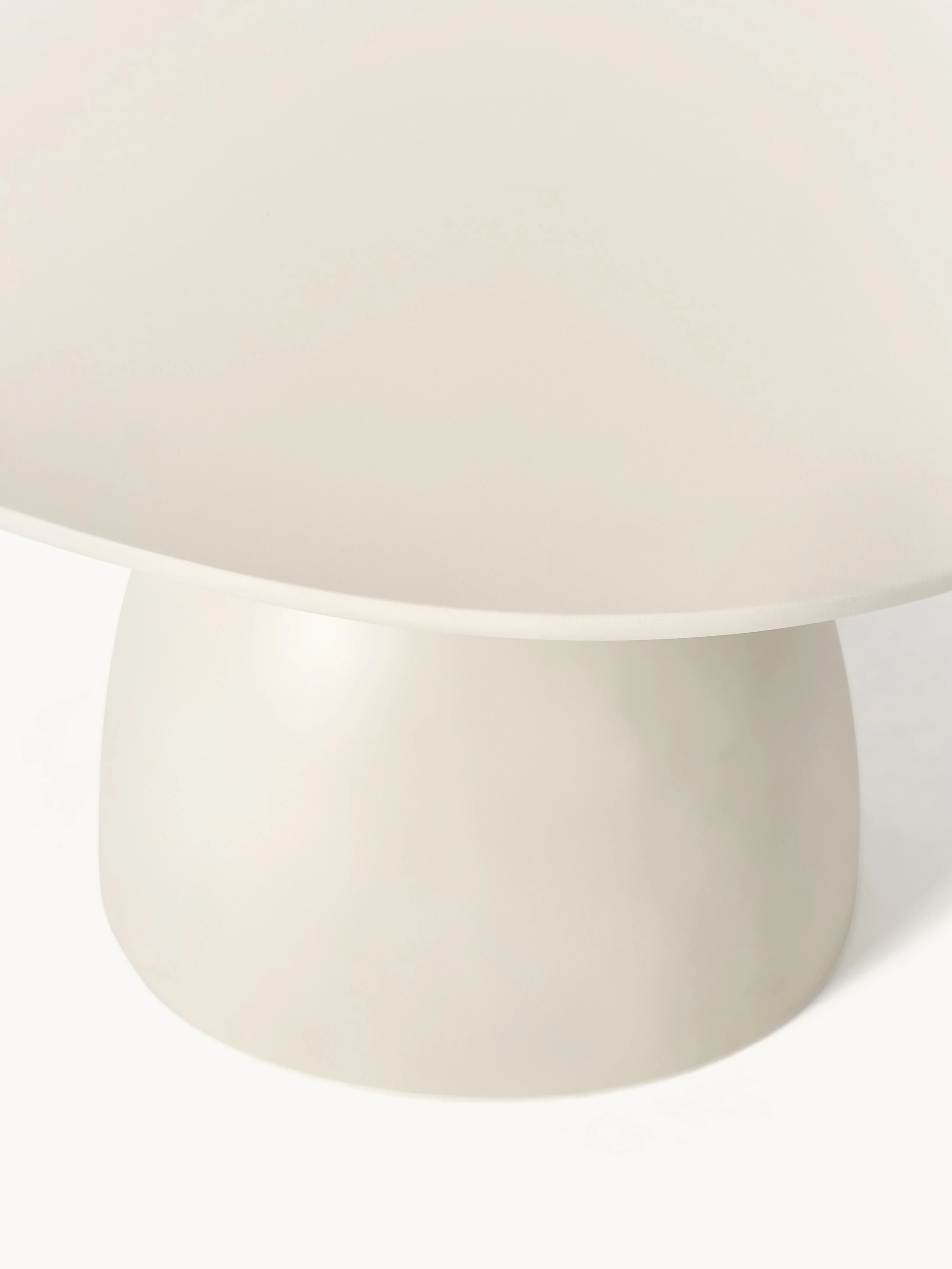 Ronde eettafel Sahra met organisch design, in verschillende formaten