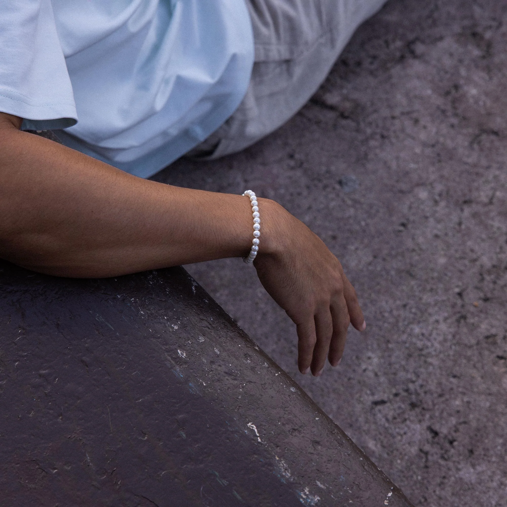 Diligence Armband