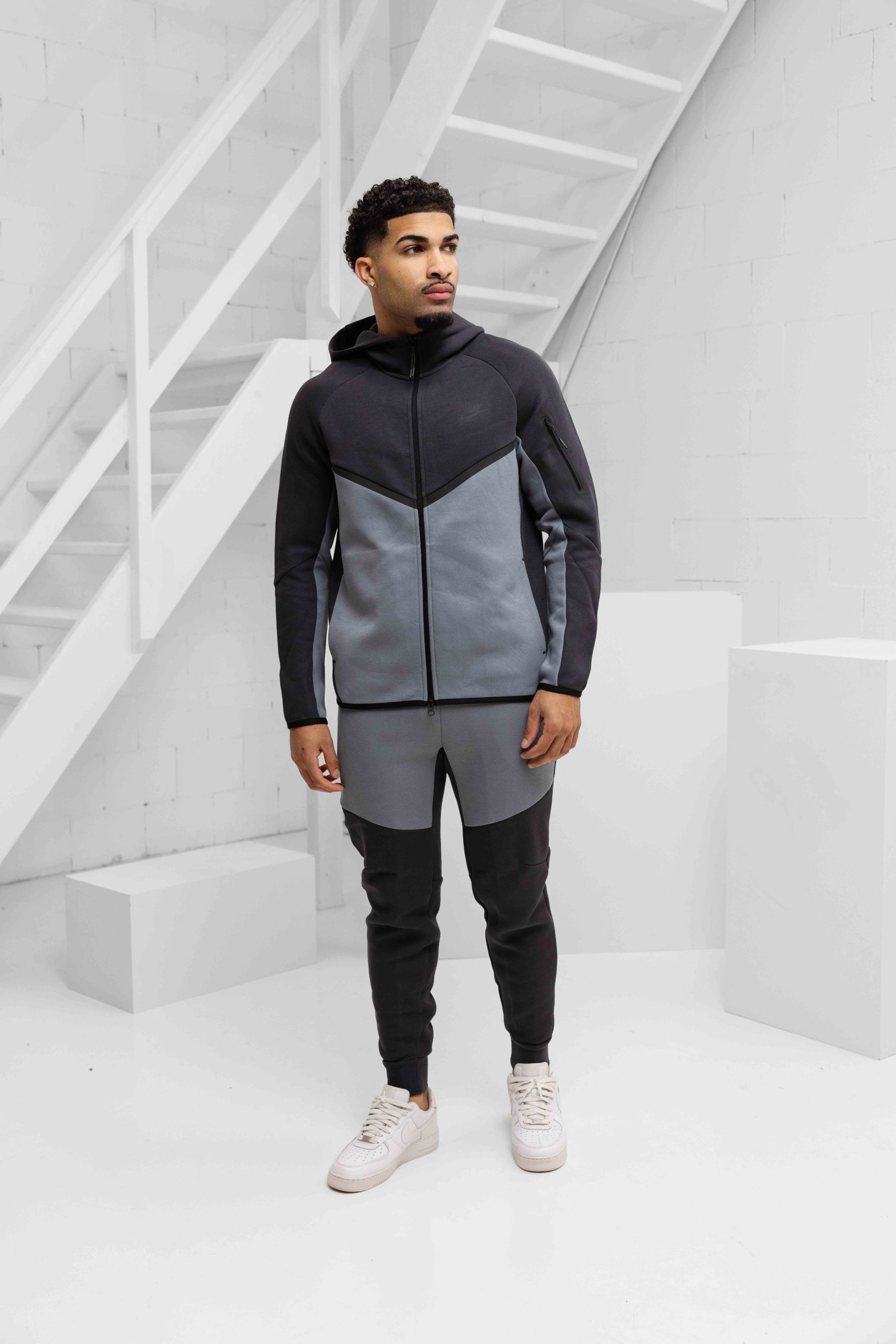 Nike Tech Fleece Trainingspak Heren Donkergrijs/Lichtgrijs