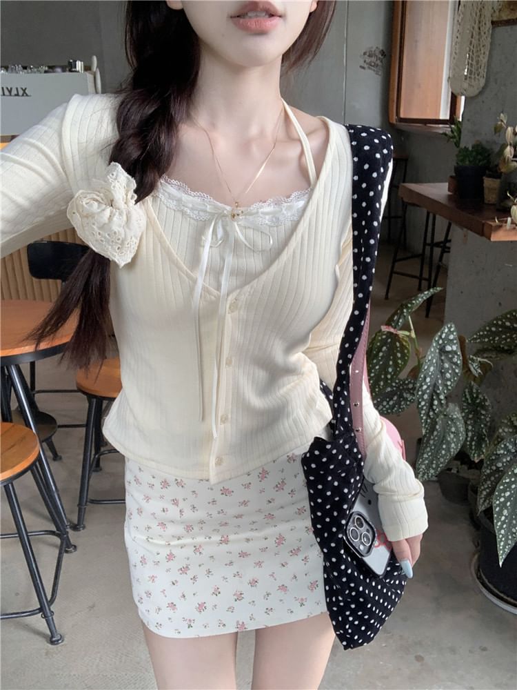 Closette - Lange mouw halter strik nep tweedelig geribbeld topje met knoopjes / hoge taille mini-kokerrok met bloemenprint