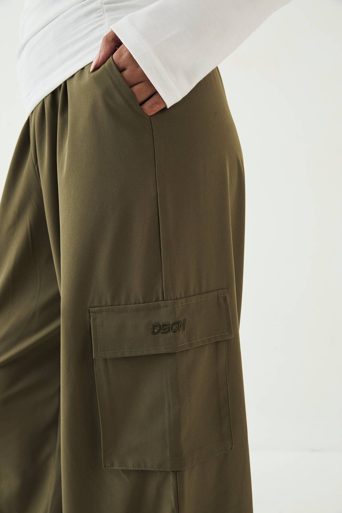 Pantalon Cargo Large Dsgn Studio