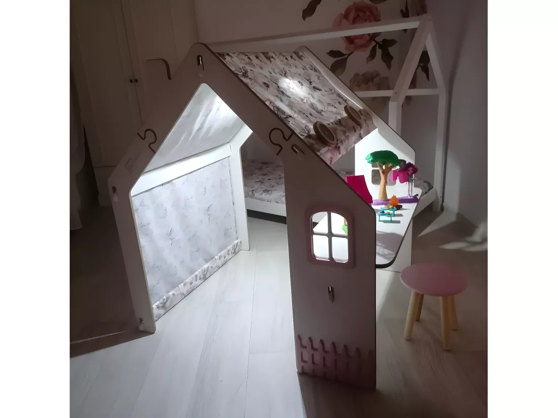 Maisonnette pour enfant en bois 