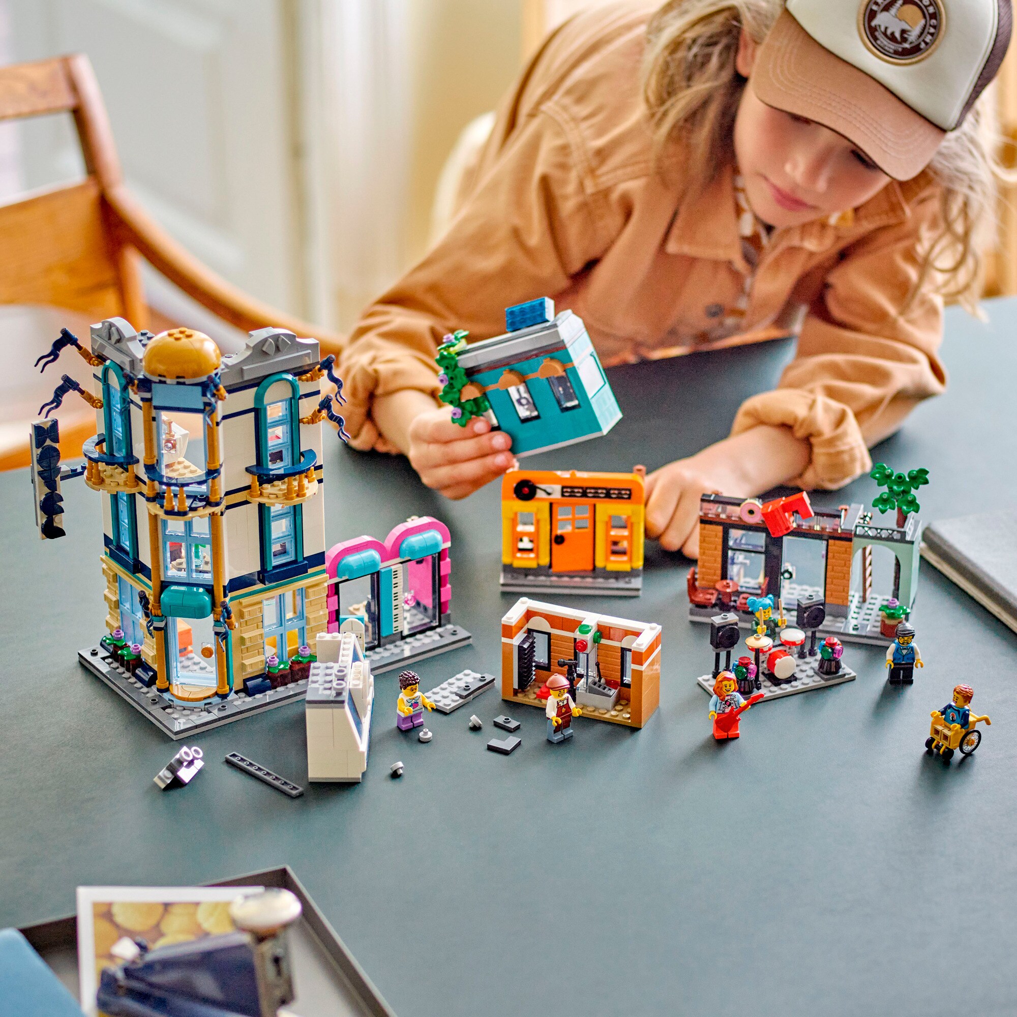 LEGO Konstruktionsspielzeug Creator 3-in-1 Hauptstraße