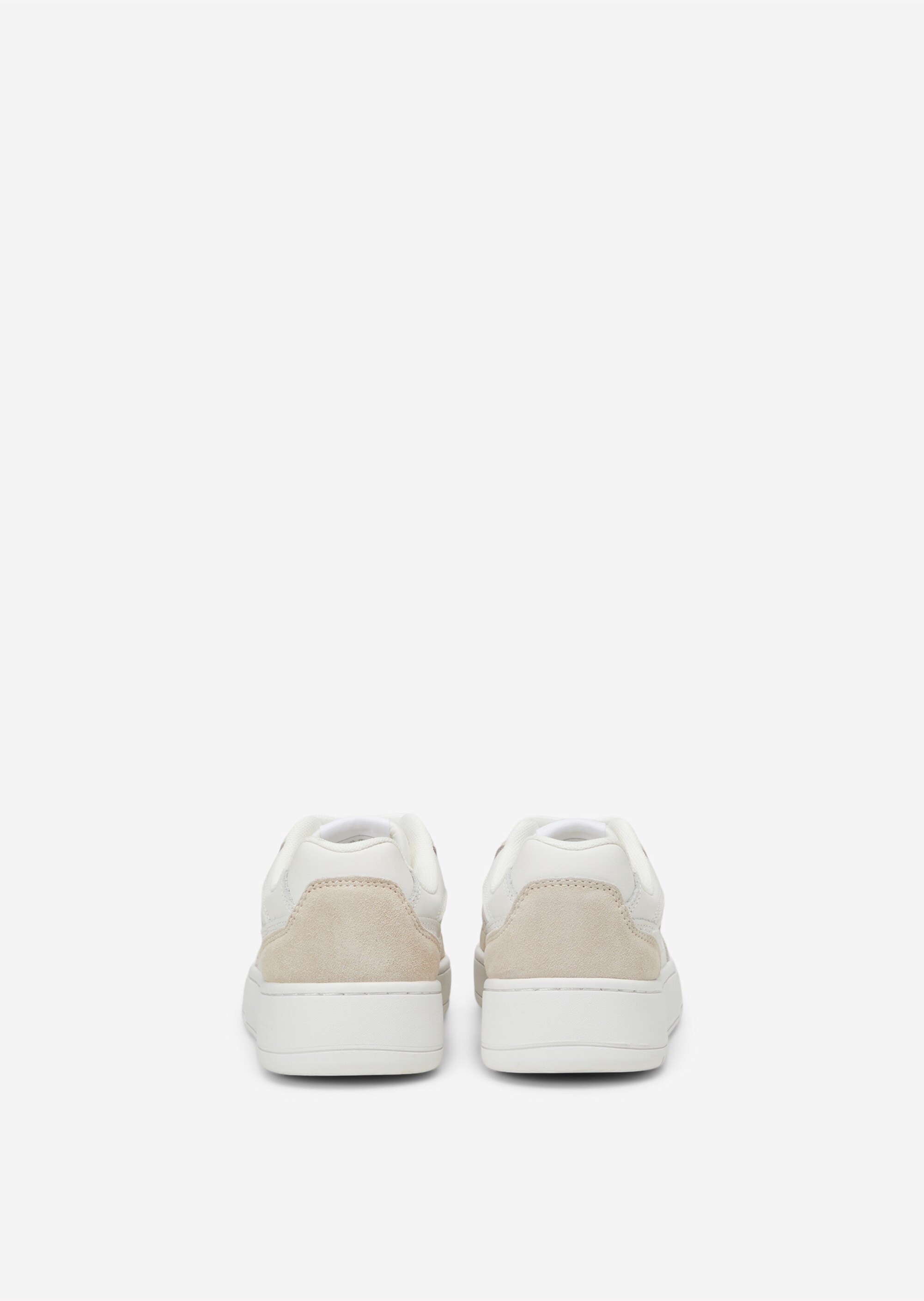 Sneaker aus Rindleder-Mix
