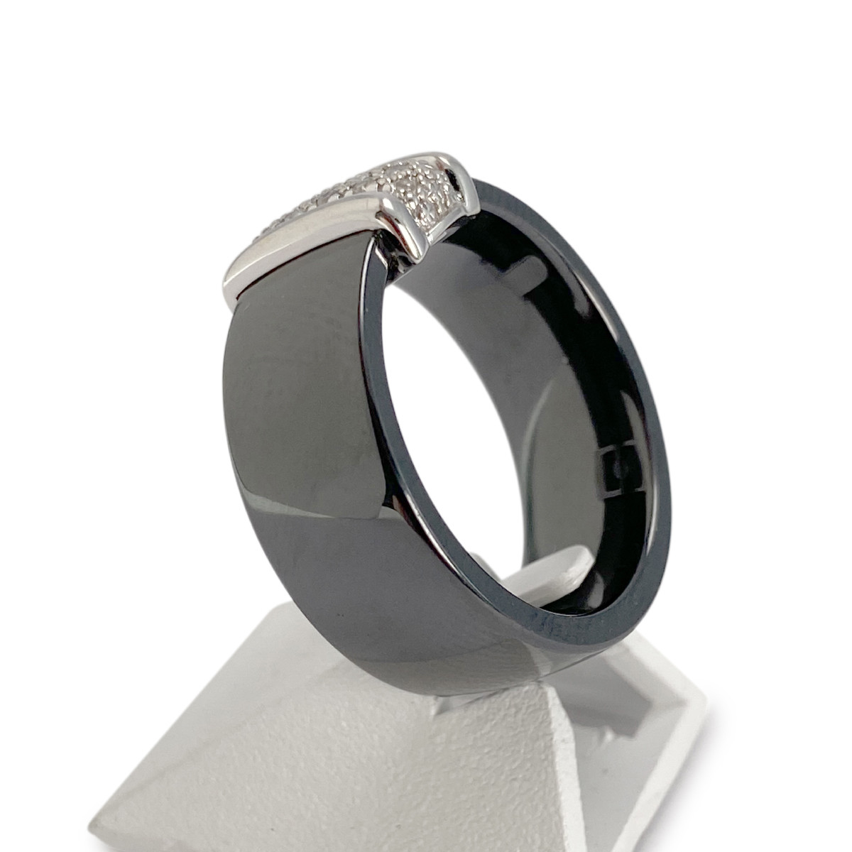 Bague d'occasion or 375 blanc diamants céramique