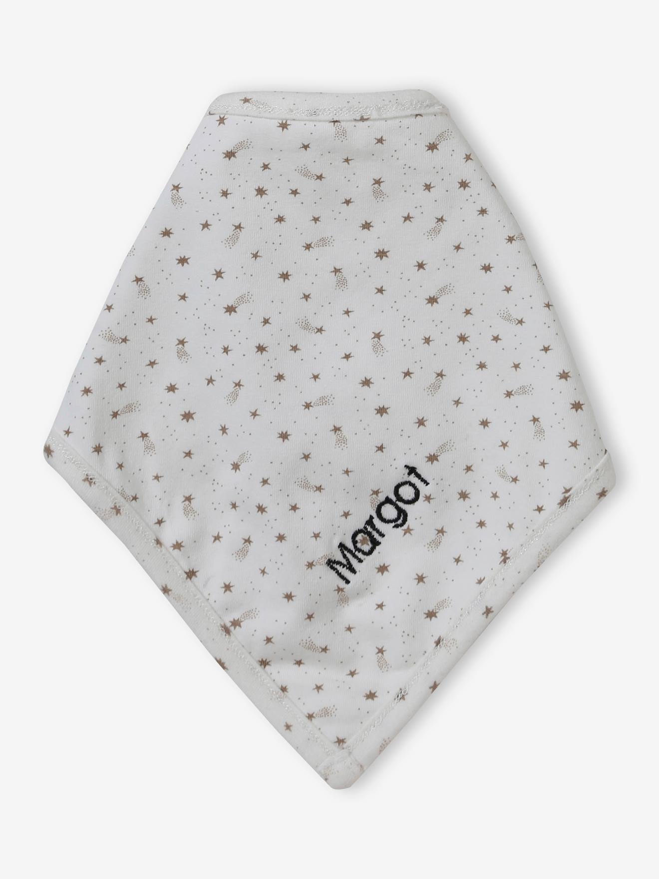 Conjunto personalizável para bebê menina, incluindo gorro, luvas, cachecol e bolsa de tricô estampada na cor cru natural.