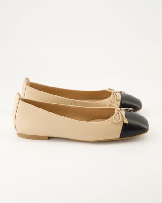 Unisa Belle Ballerinas in Beige