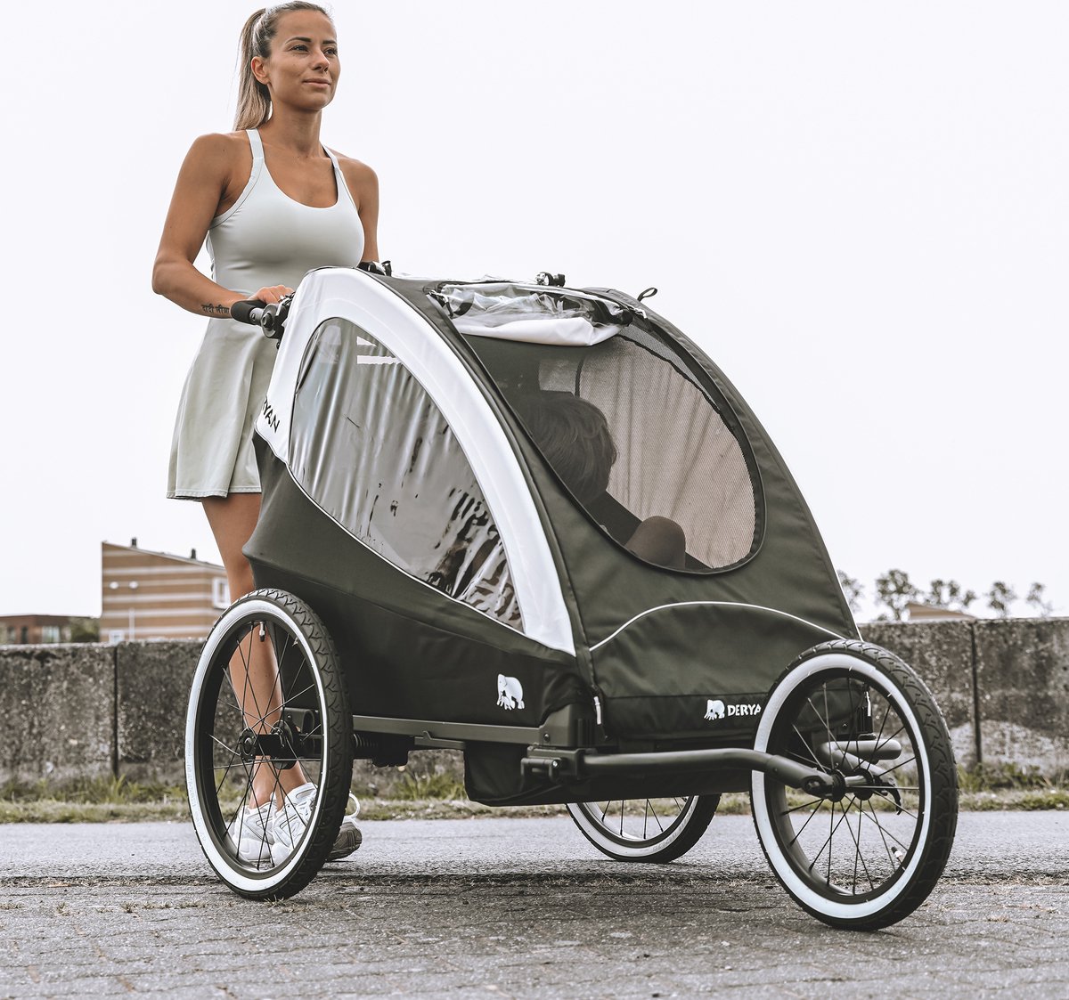 Deryan Luxe 3-in-1 fietskar - Black/Cream