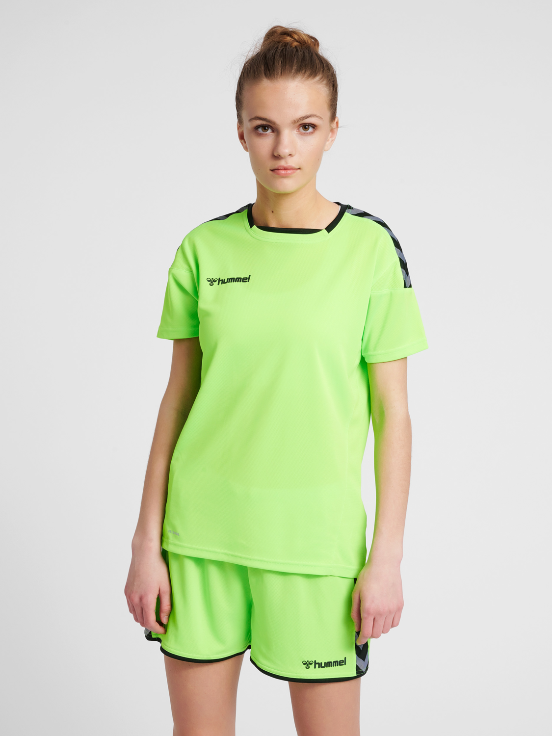 hmlAUTHENTIC POLY JERSEY WOMAN S/S