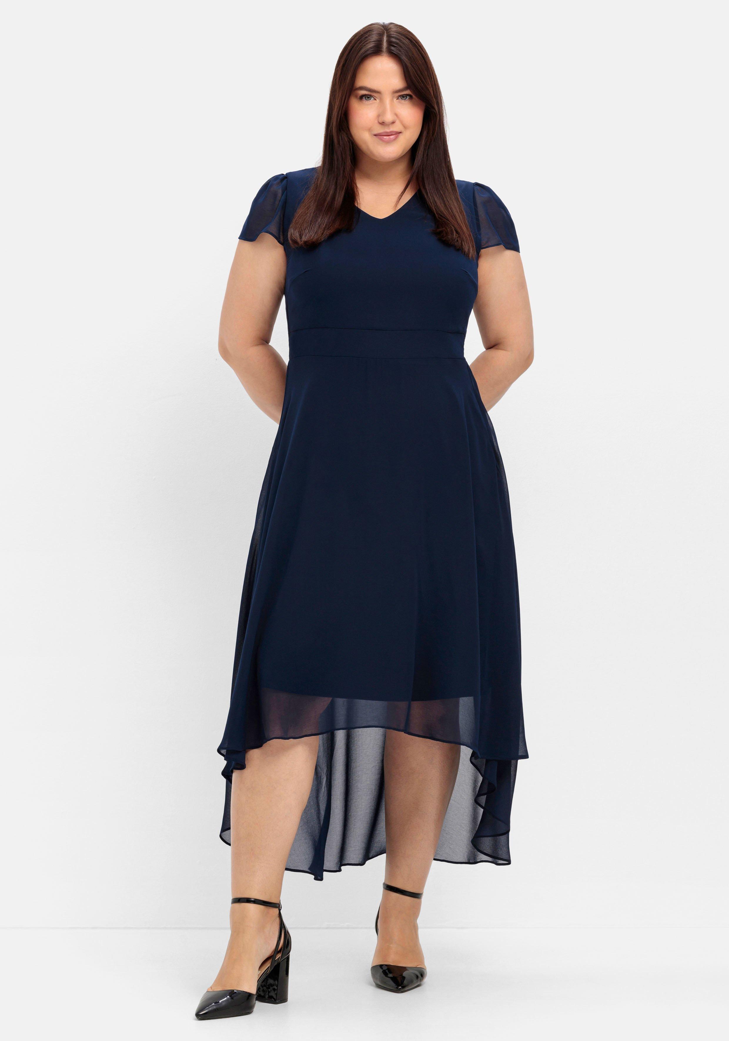 Abendkleid mit Flügelärmeln