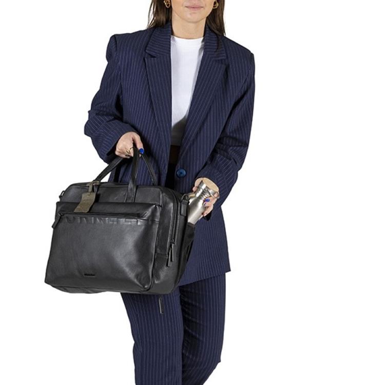 Burkely LAPTOPBAG 15.6. Zwart
