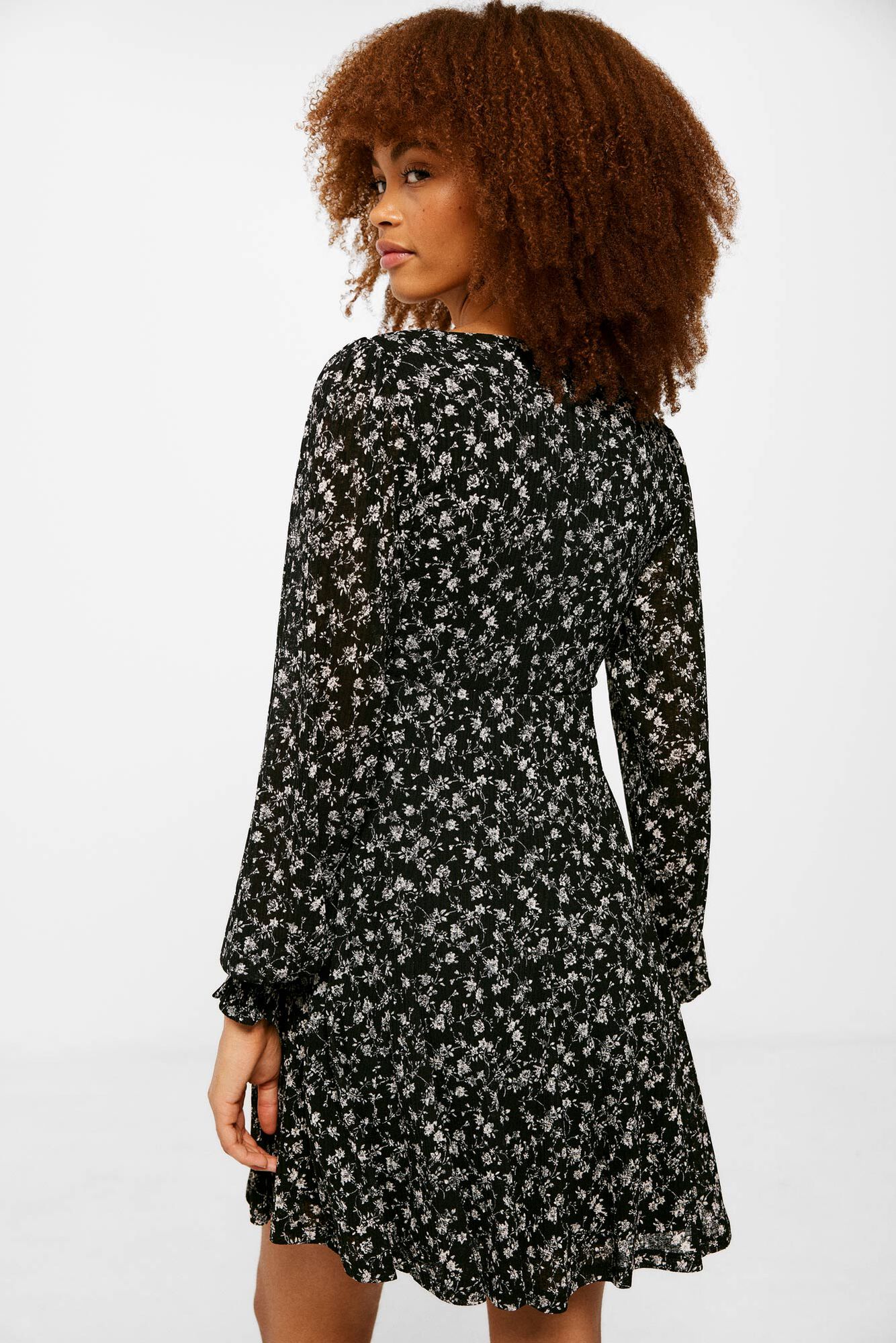 Vestido curto com estampa godê