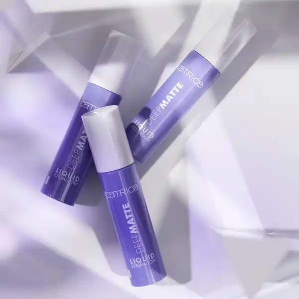 Deep Matte Liquid Eyeshadow 030 Very Violet