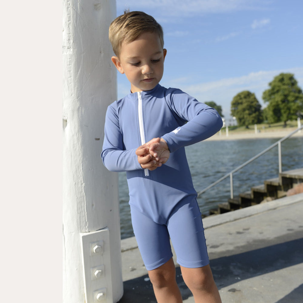 Cappuccino Noe Star Heldragt m. Lynlås - Petit Crabe | Luksusbaby