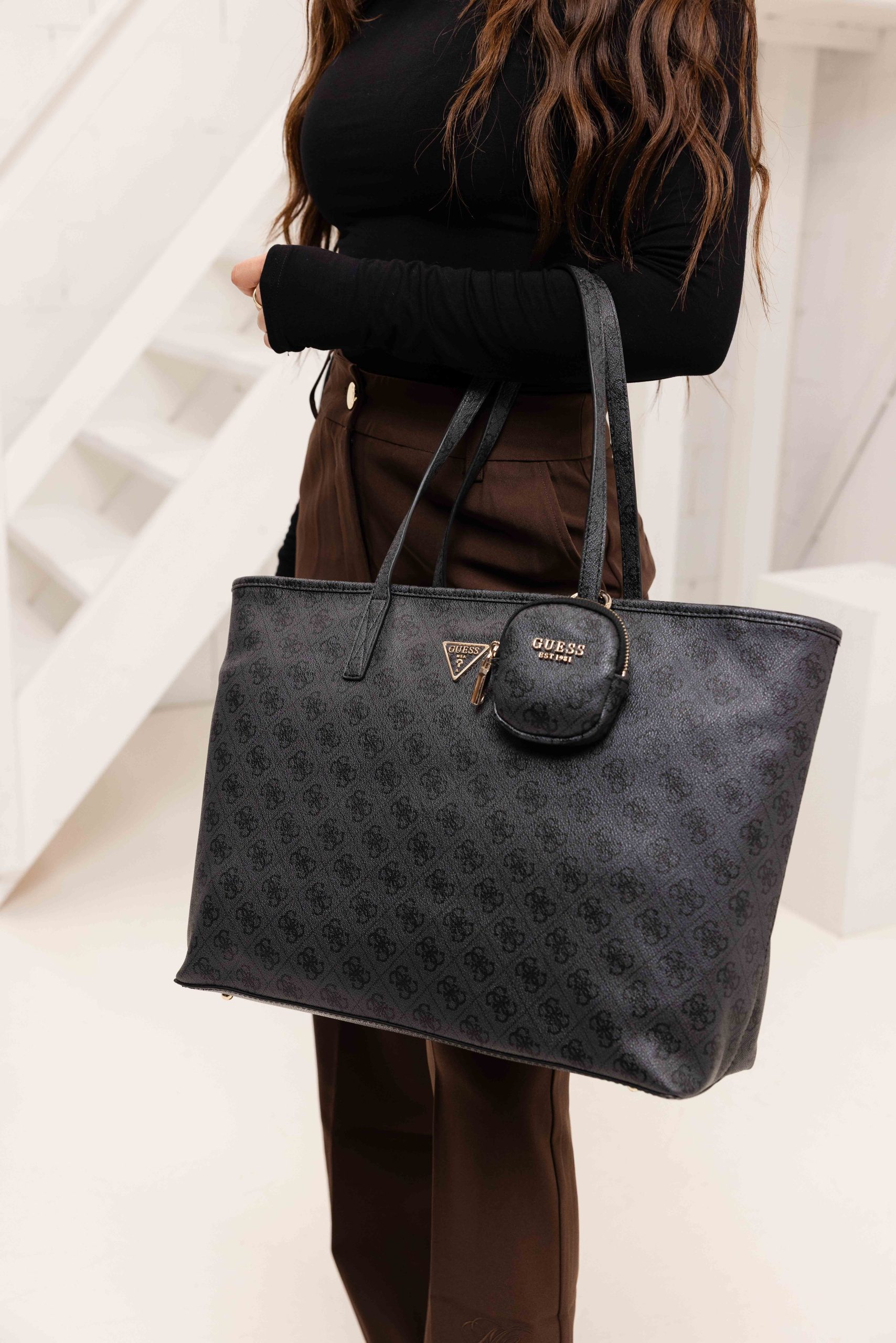 Guess Power Play Handtas Dames Donkergrijs