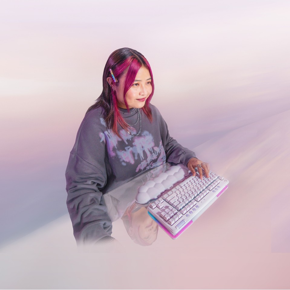 Logitech - G715 - Trådløs Gaming Tastatur