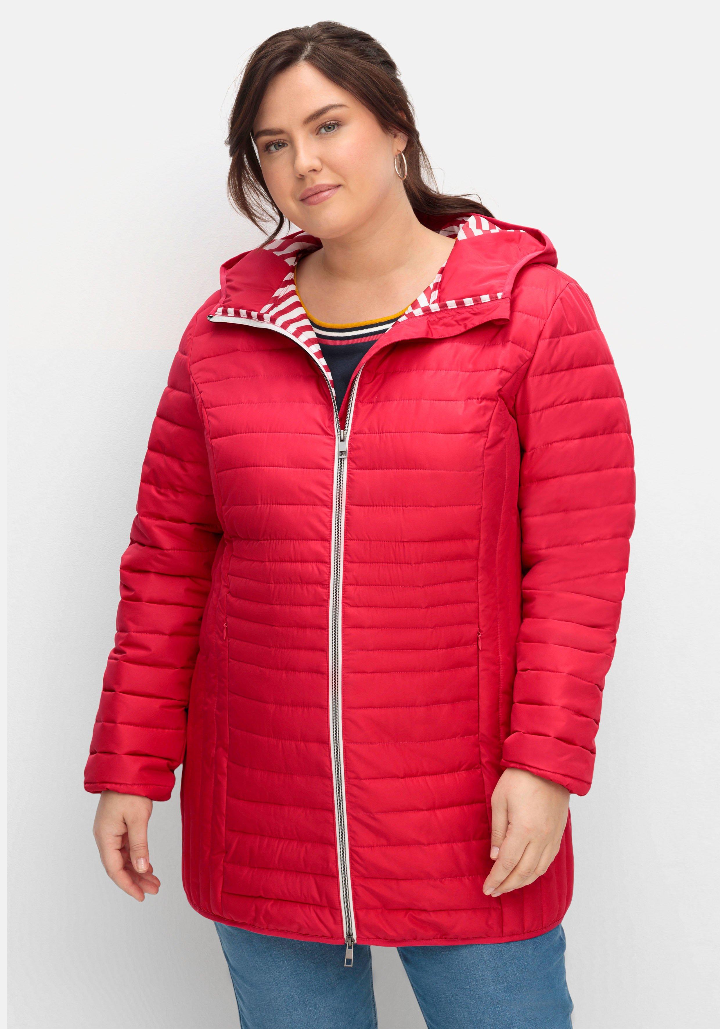 Leicht wattierte Longsteppjacke mit Kapuze