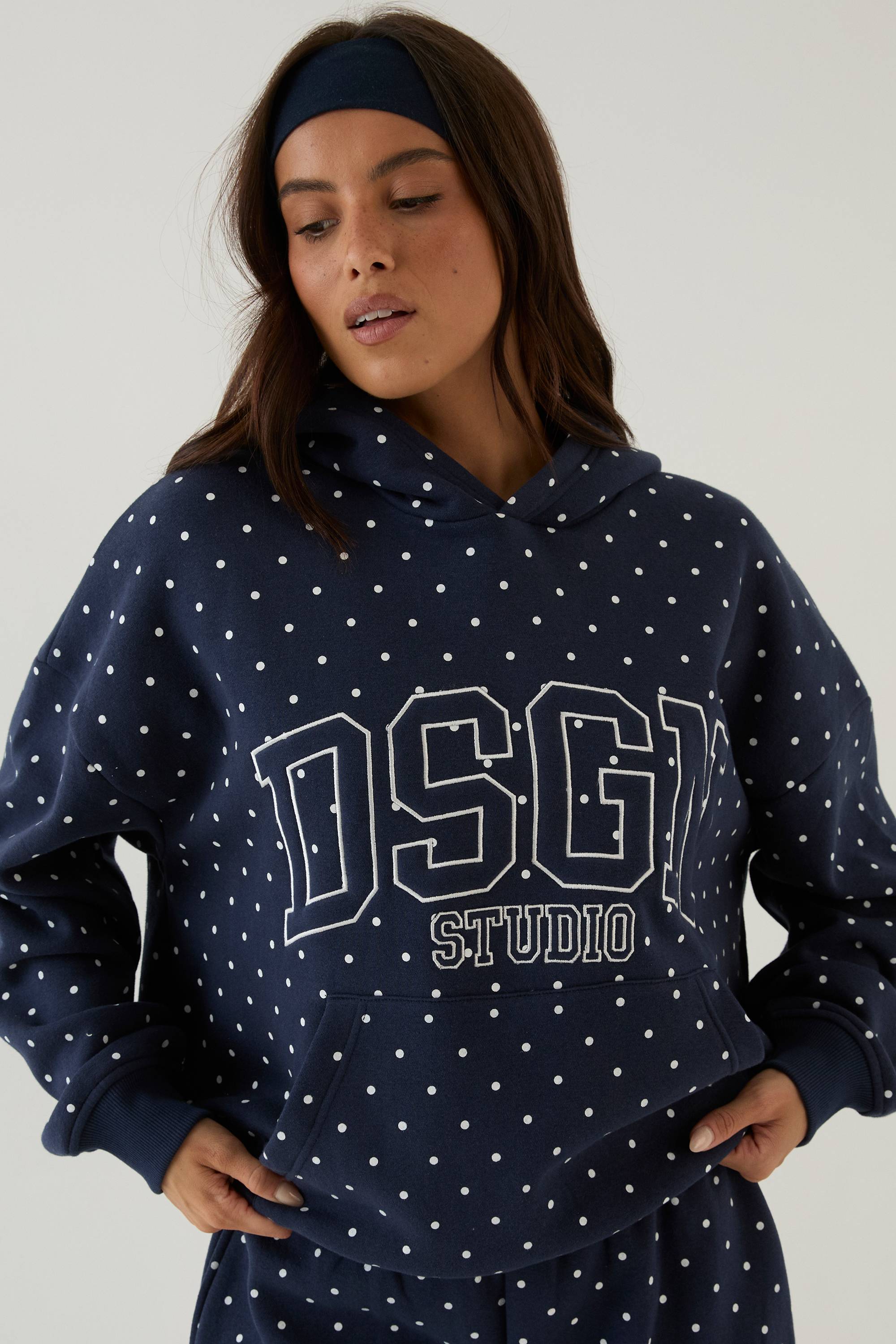 Sweat À Casynthétiqueche Oversize Dsgn Studio À Pois Avec Appliqué