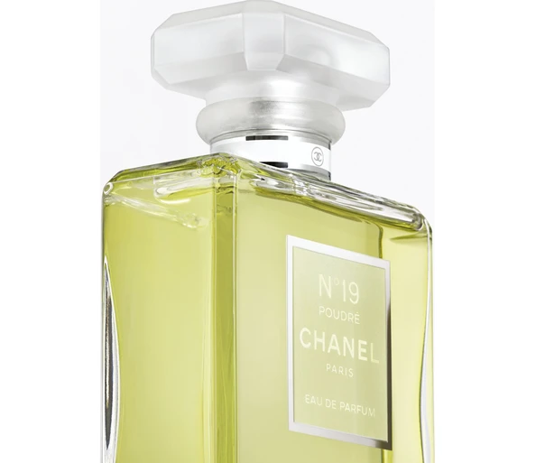 CHANEL N°19 POUDRÉ Eau de parfum vaporisateur