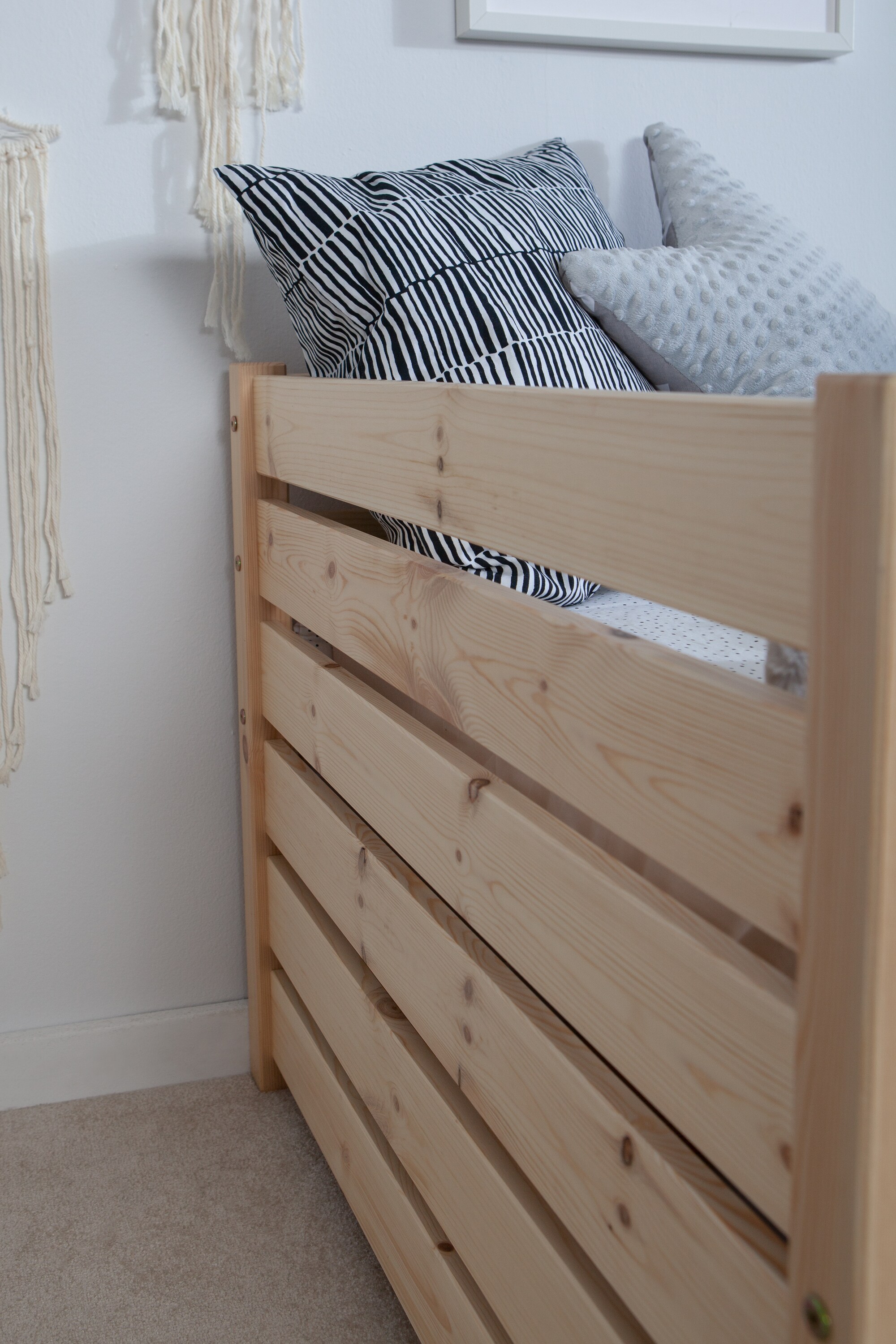 TiCAA Sofabett Naomi inkl. 5x Schubkästen, 90x200