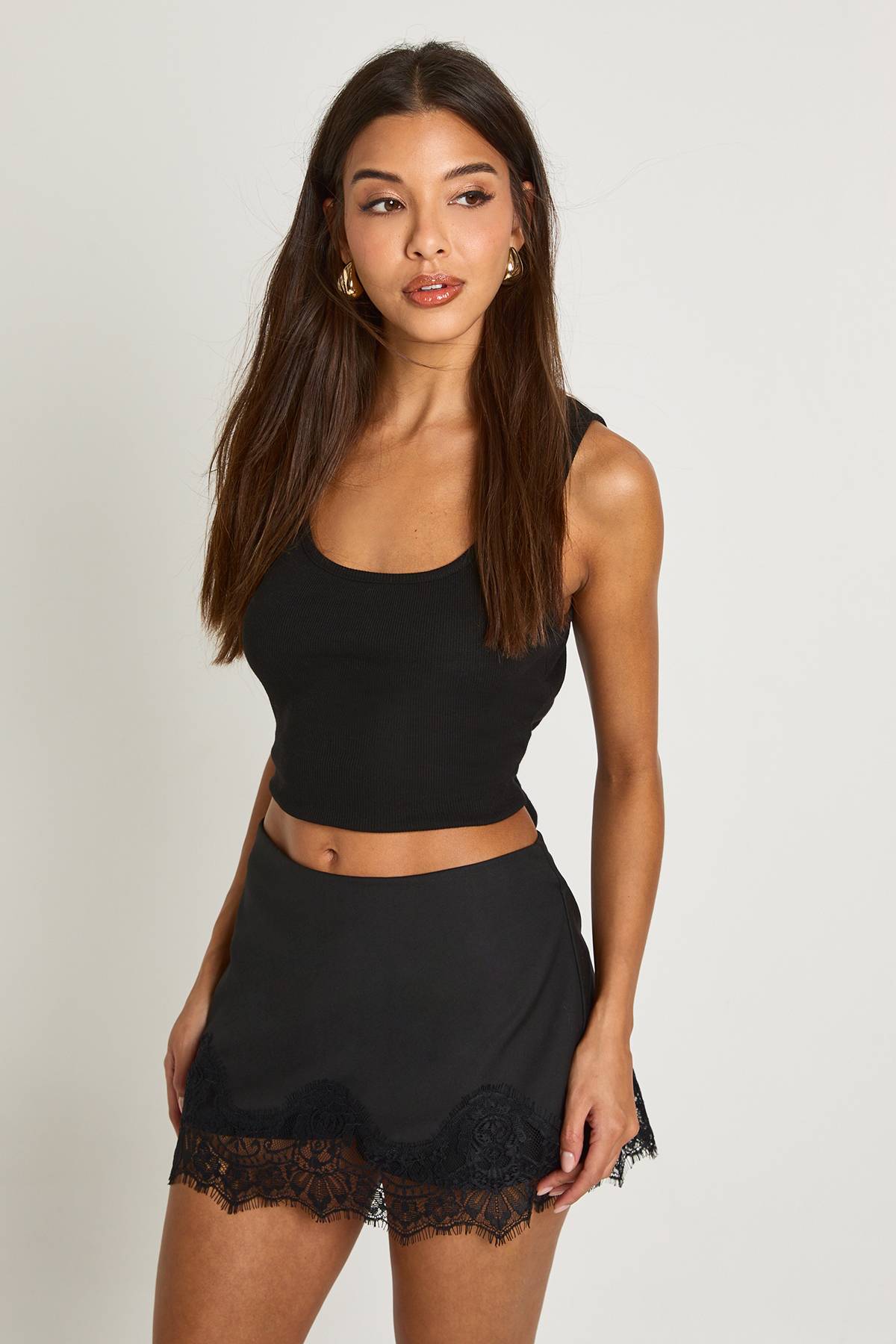boohoo Skort en crêpe avec bordure en dentelle