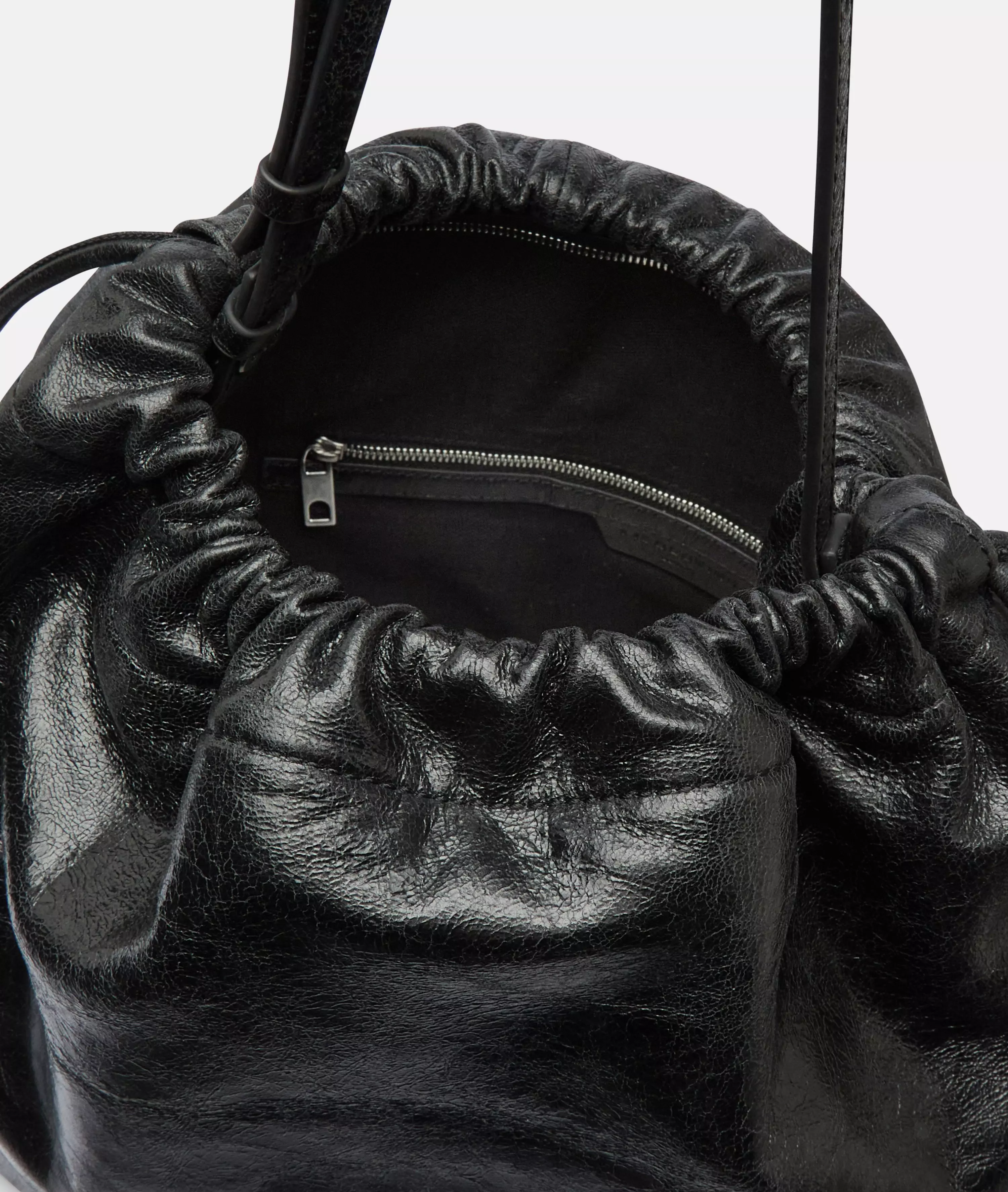 Lya II Hobo XL Very large pouch bag made from soft leather with a crinkle effect