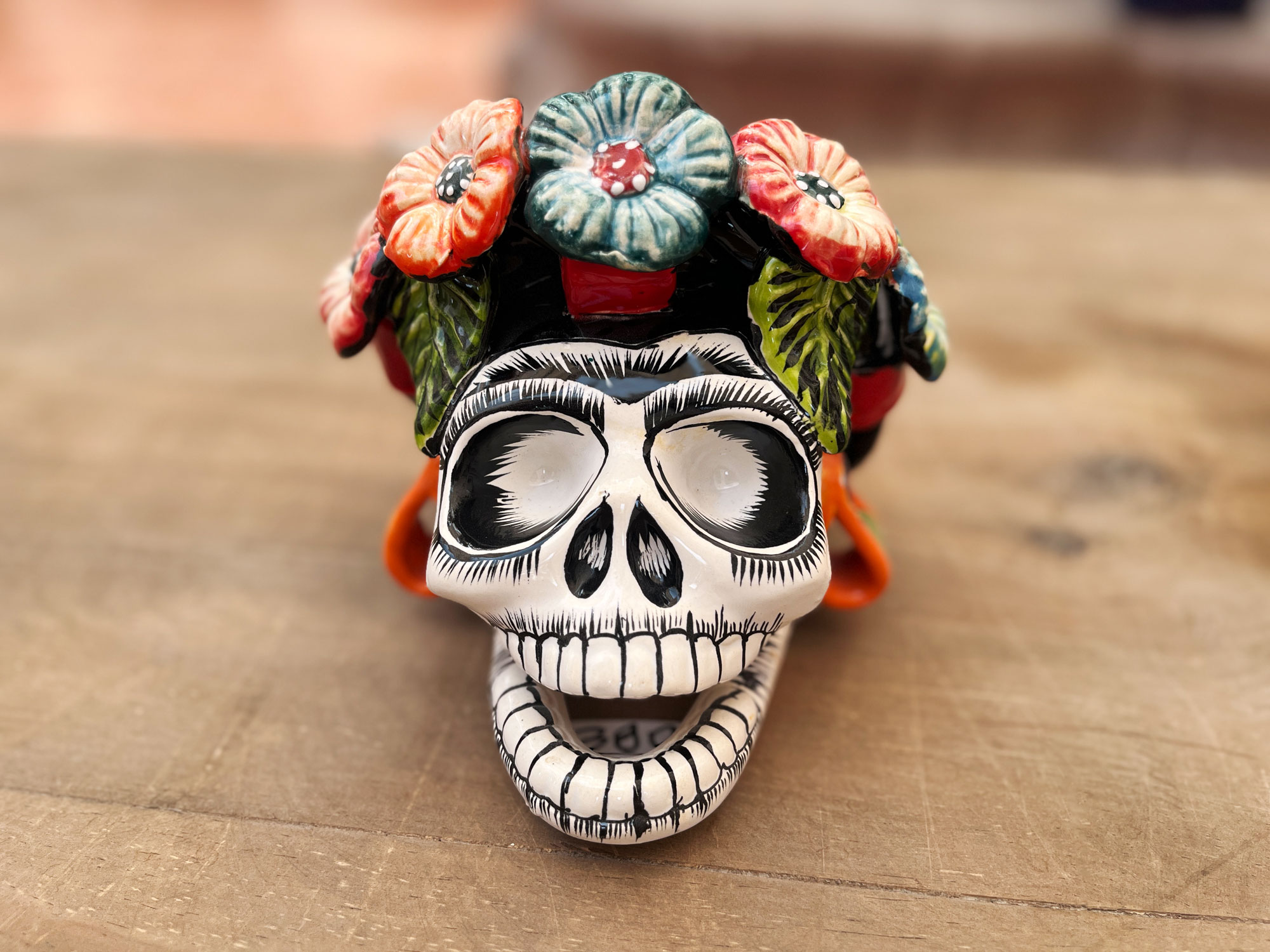 Keramikarbeit 'Craneo Frida', B 18 cm, T 18 cm, H 15 cm von fischer's lagerhaus