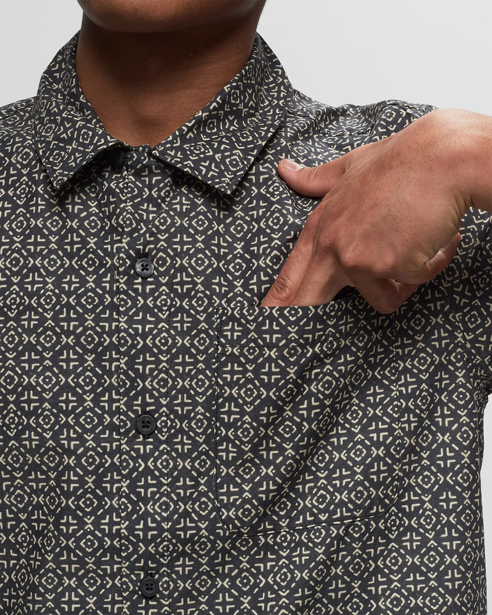 C.P. Company POPELINE ALL OVER BAJA PRINT SHIRTS - SHORT SLEEVE