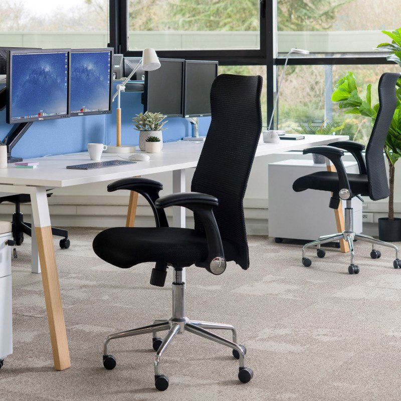 Chaise de bureau Nayo tissu et maille - Dossier haut - Mécanisme Basculant centré - Pied chrome
