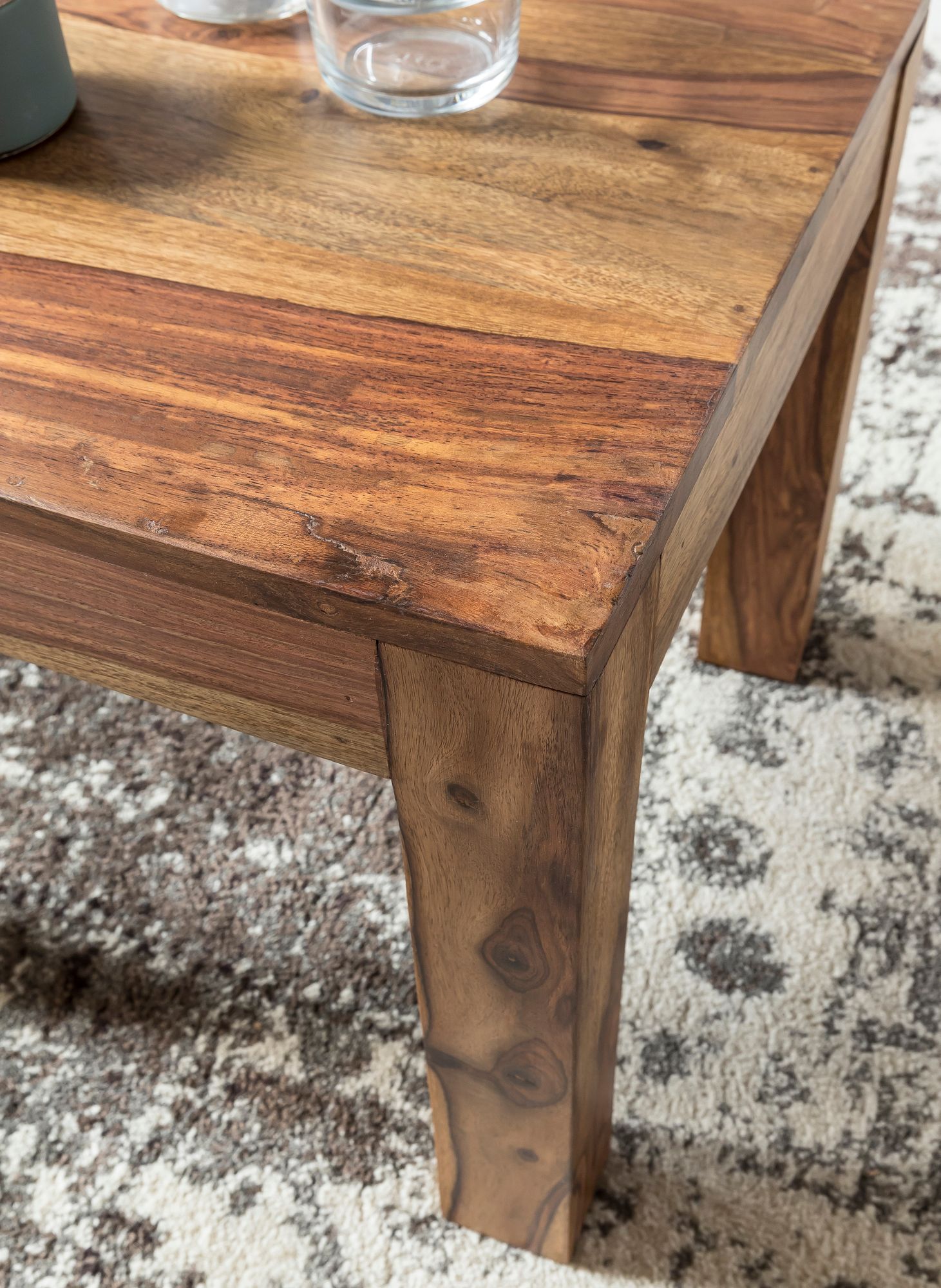 KADIMA DESIGN Massivholz-Tisch NAKO: Handgefertigt, 45x40x45 cm, Sheeshamholz, 50kg Belastbarkeit