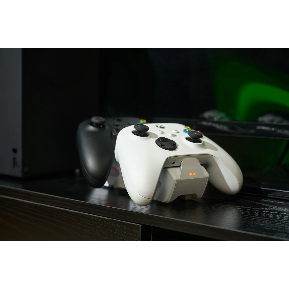 PowerA Duo Xbox basestasjon for lading av spillkontrollere (hvit)
