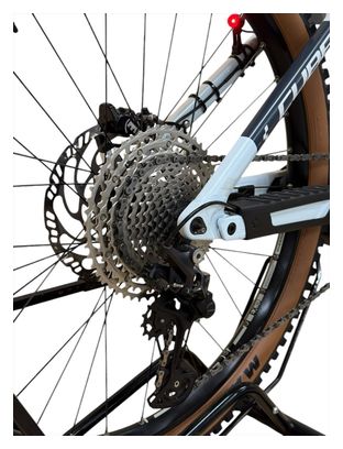 Produit reconditionné . Cube Stereo Hybrid 160 HPC Race 625 SHIMANO 2022 . VTT électrique . Cube . très bon état