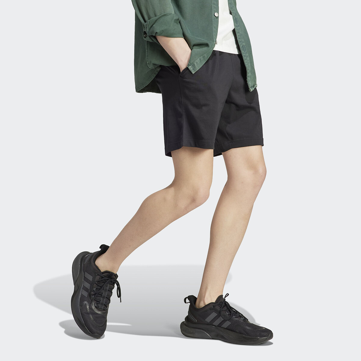 ADIDAS ROUPAS ESPORTIVAS<br>Shorts com logo vertical Aeroray Essentials