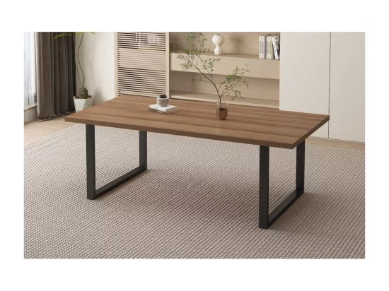 Table à manger EDWAR longueur 200cm en décor chêne vieilli, idéal pour une salle à manger conviviale