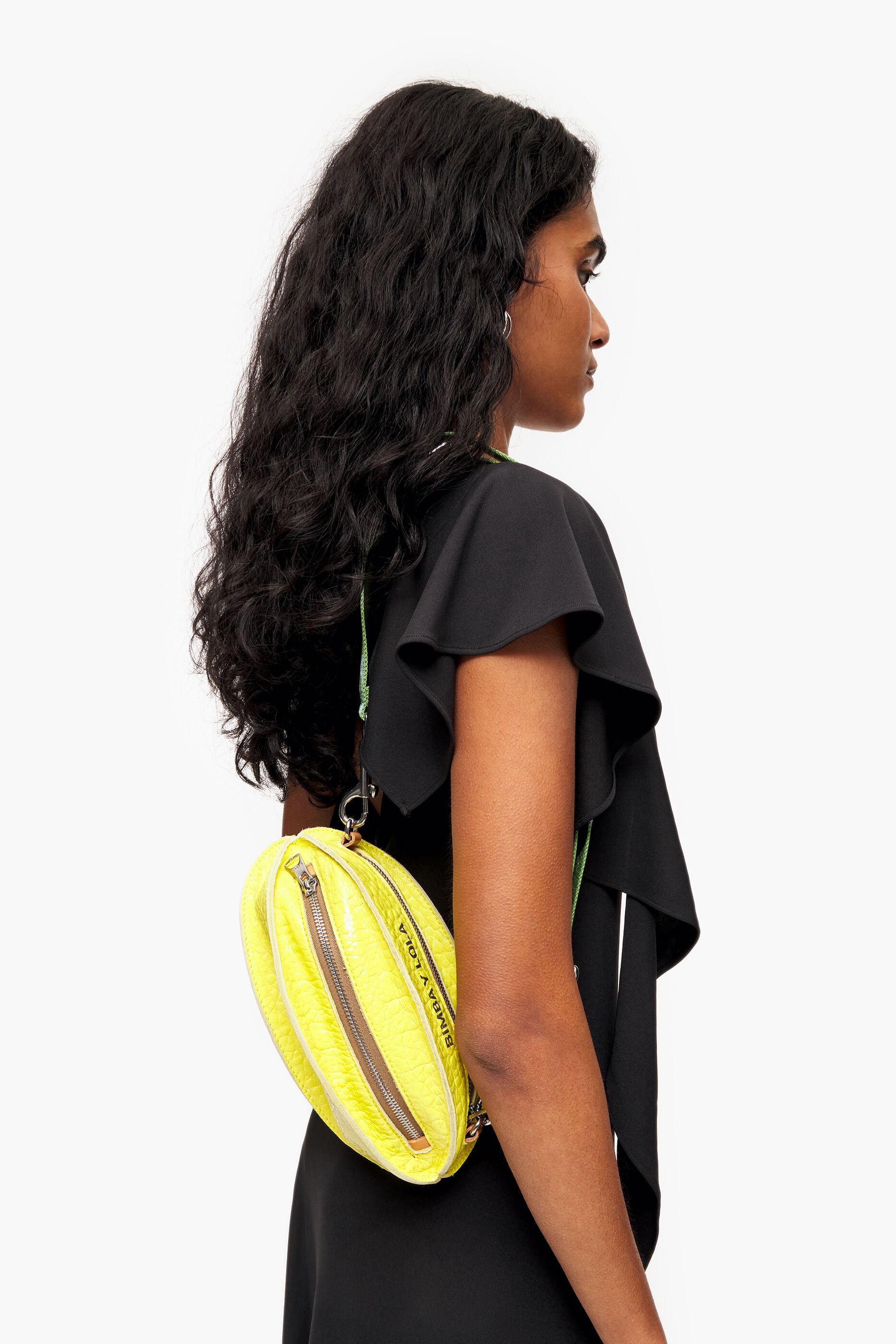 Bolsa Pelota S em couro amarelo