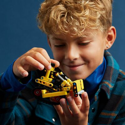 LEGO Technic 42163 Mektig bulldoser