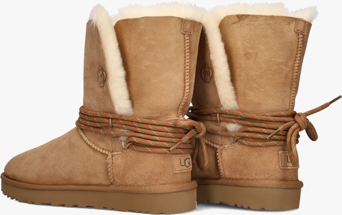 camel ugg vachtlaarzen w bailey tie