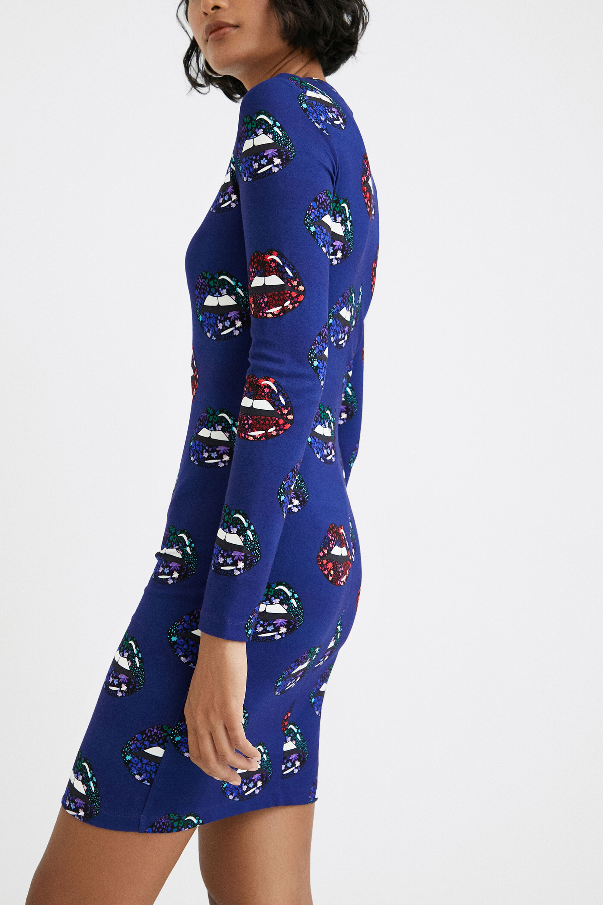 Robe courte ajustée avec lèvres